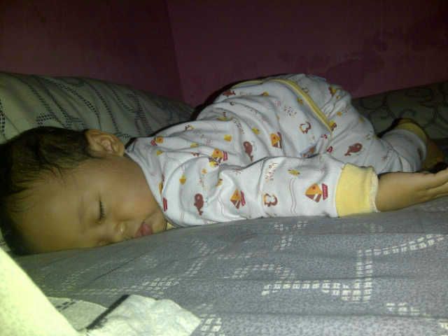 Akhdan Zhafran Khaeri, 10 Bulan, Lelaki